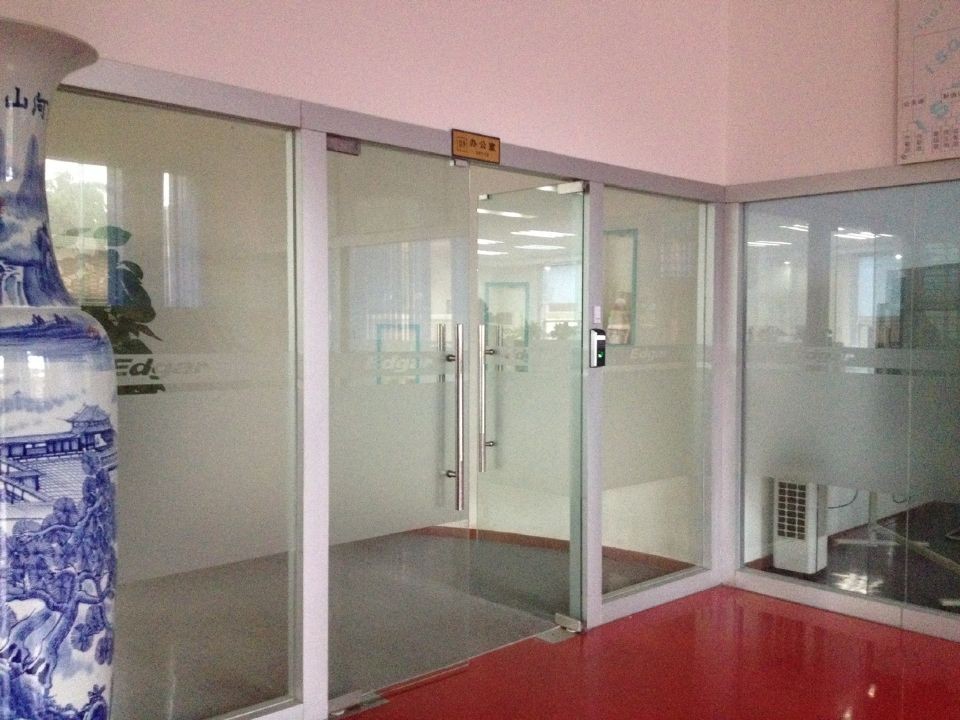 艾得格汽车配件有限公司指纹门禁系统完美收工(图1)